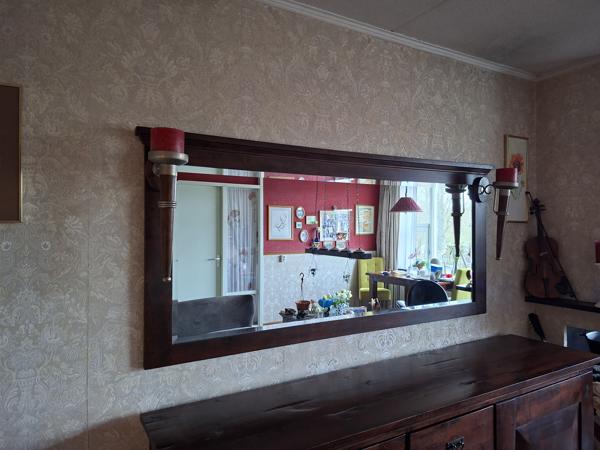 Dressoir met bijpassende spiegel