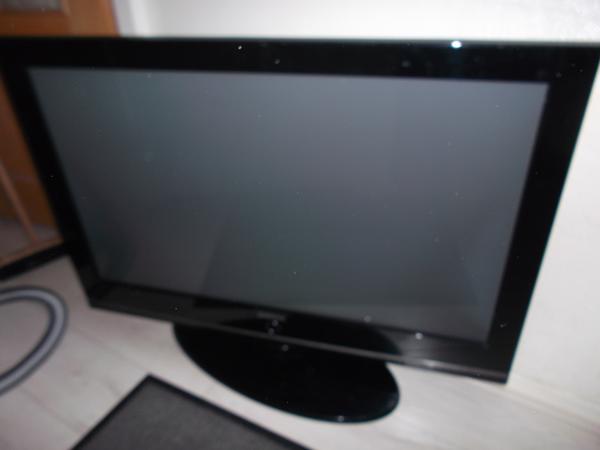 Platte Samsung tv 78 cm met stoorstreep