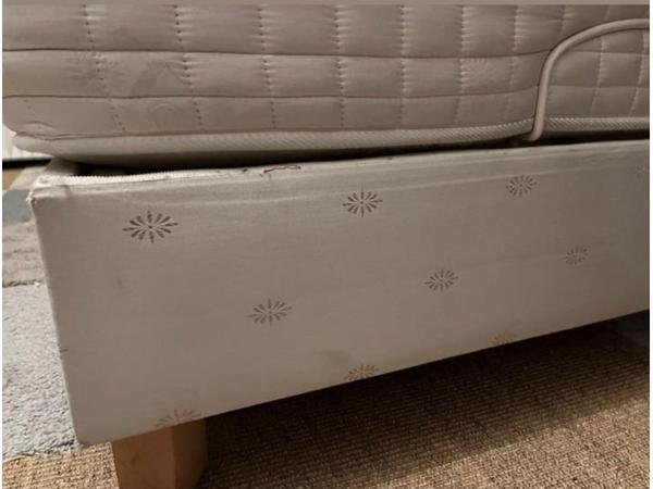 Treca onderstel incl 2 Treca matrassen. Afmeting 200x200