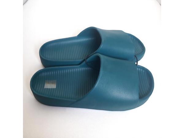 Heren slippers effen groen 42
