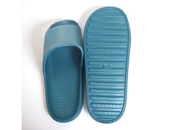 Heren slippers effen groen 42