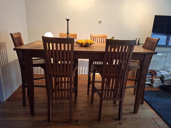 Hoge teakhouten eethoek