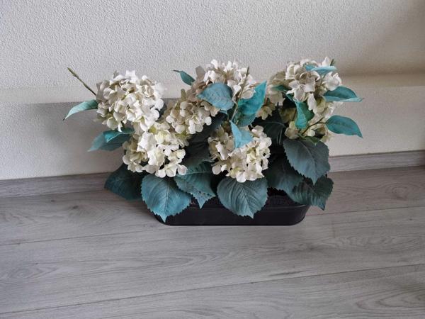 2x plantenbak met kunst hortensia's hydrangea