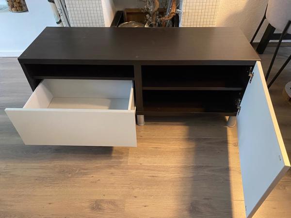 2 stuks degelijk Ikea tv meubel