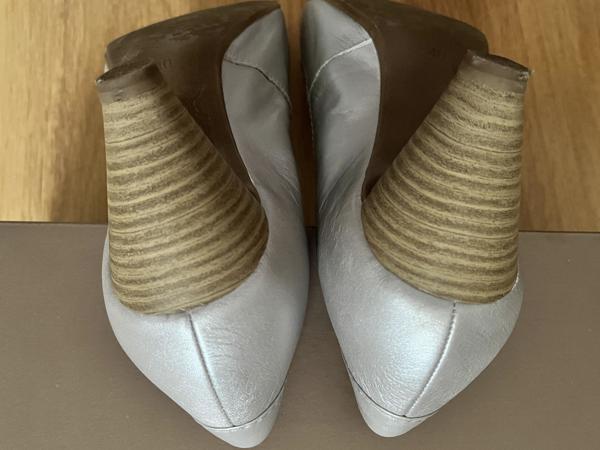 Tamaris damespump maat 40 zgan