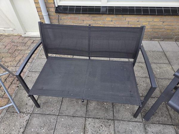 Set tuinstoelen en tuinbankje