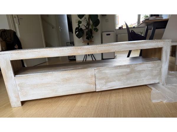 TV meubel whitewash afwerking