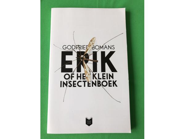 Klein formaat boeken diverse titels en soorten uitgeverijen