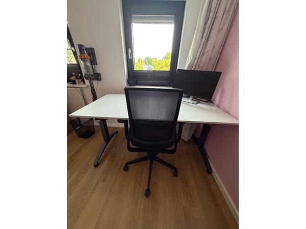 Verstelbaar bureau