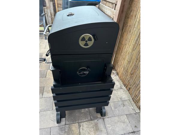 Central Park houtskoolbarbecue Angus III incl. beschermhoes