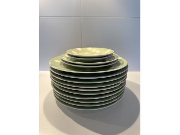 Groene stippen borden HEMA + schaaltjes Designwise