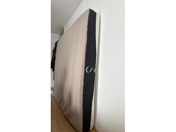 Matras 200/180 gratis af te halen