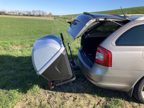 Trekhaakkoffer trekhaakbox 420 liter te huur