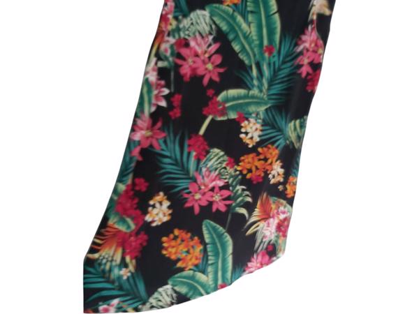 Luchtige zomerjurk zwart groen oranje rood L