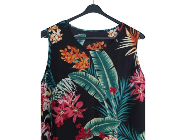 Luchtige zomerjurk zwart groen oranje rood L