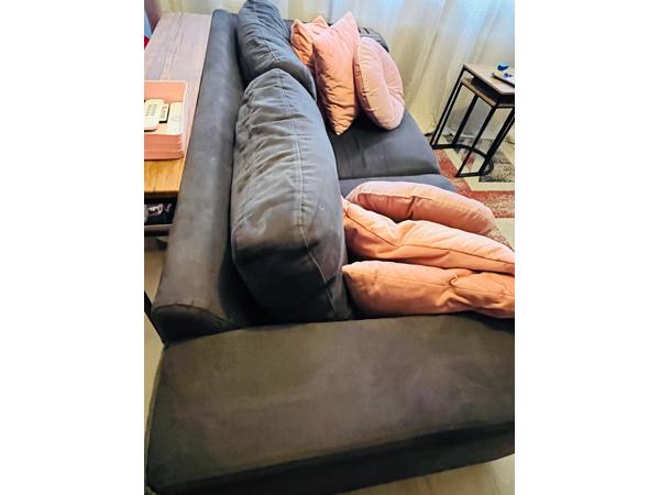 donker grijs bankstel