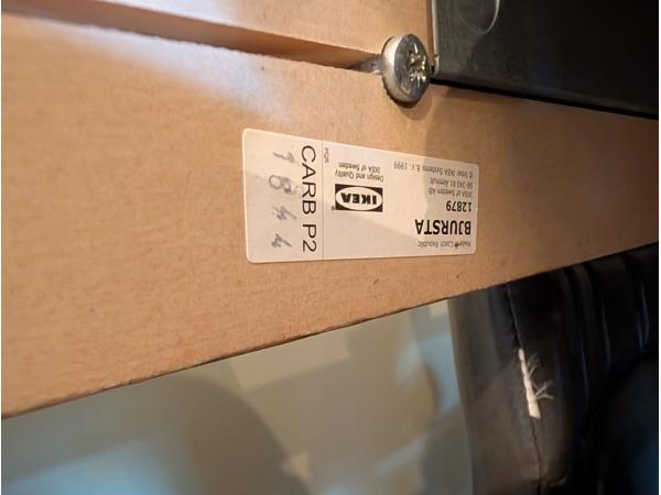 Uitschuifbare eettafel "Bjursta" IKEA + 4 stoelen