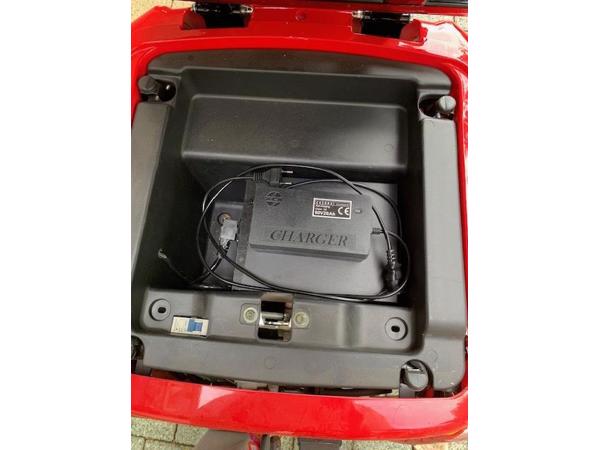 Duo Scootmobile Vita Care 1000 Rood