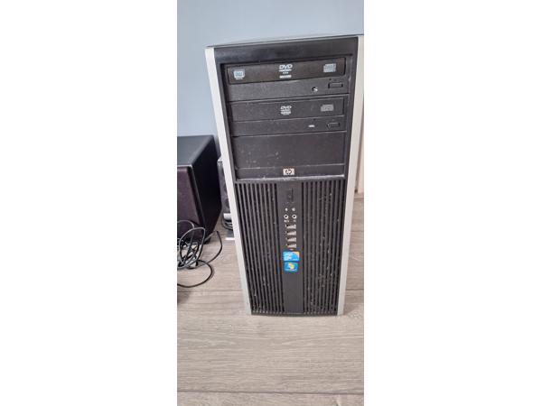Aangeboden oude HP computer met accessoires