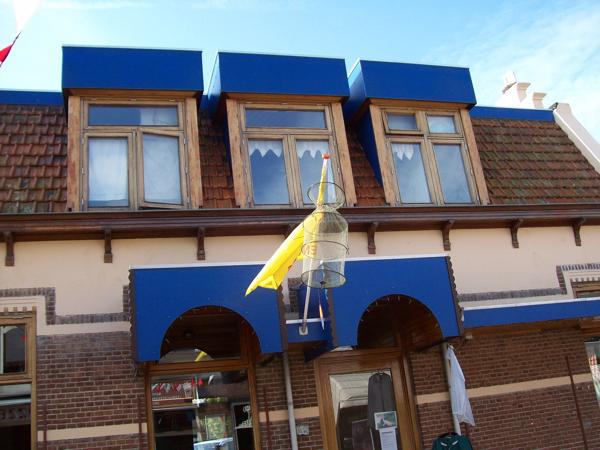 TEKOOP Akkrum CENTRUM  A1 DEGELIJK KARAKTERSTIEK HOEK WOON e