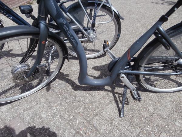 Te koop aangeboden Kavel van 2 damesfietsen
