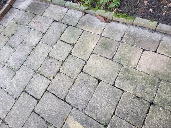 Ruim 6m2 terras tegels