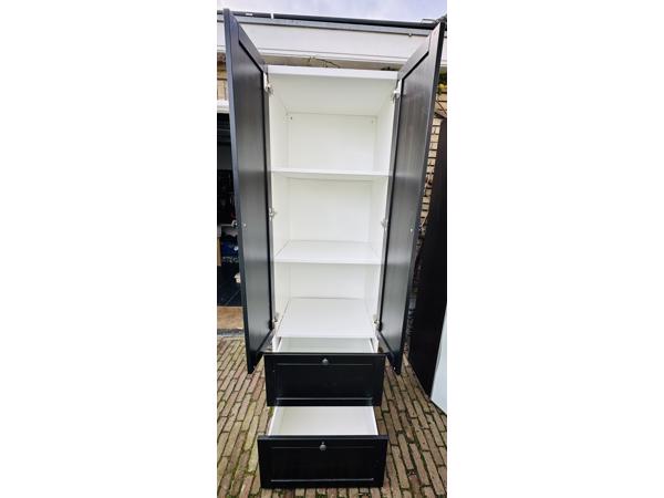 2 kledingkasten van Ikea