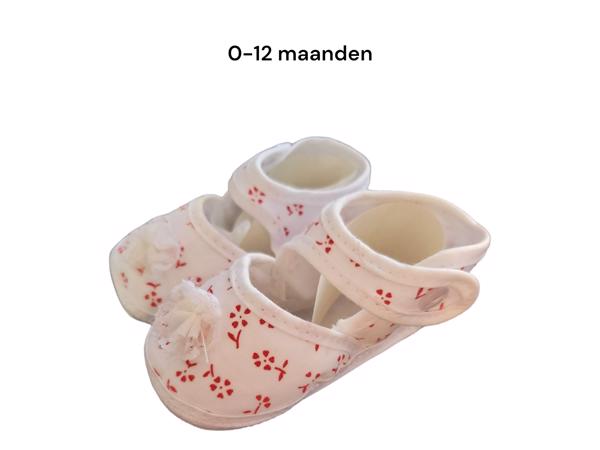 Junior Joy Babyschoenen Newborn Meisjes Wit Met Rode Bloemet