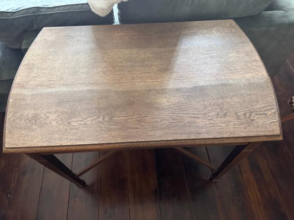 Stevige Eiken Tafel - 110x68x75 cm