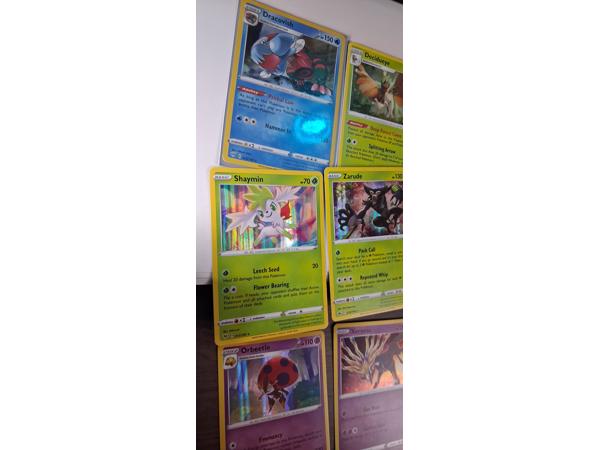 Bulk Pokémon kaarten uit verschillende series