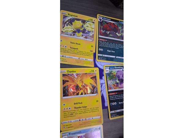 Bulk Pokémon kaarten uit verschillende series