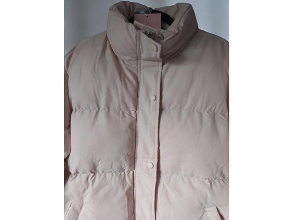 White Icy lange winterjas roze XS / 34 (Let op heeft 1 manke