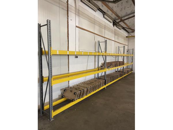 Bandenrek Bandenstelling Bandenopslag 12 Meter lang 260 Hoog