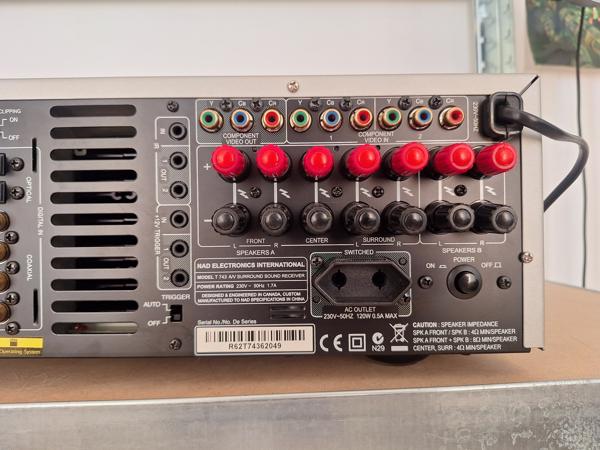 Nad t743 reciever top