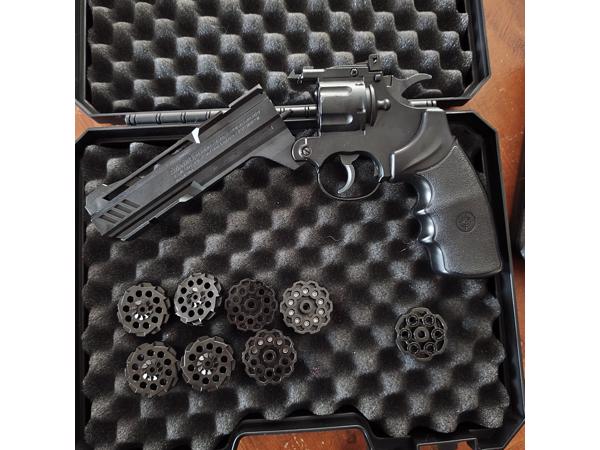 Crosman Vigilante Co2