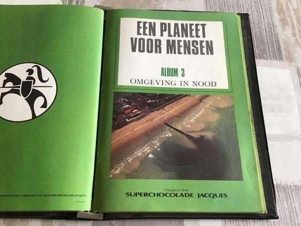 BOEKEN ; PLANEET VOOR MENSEN 4 stuks , algemene kennis