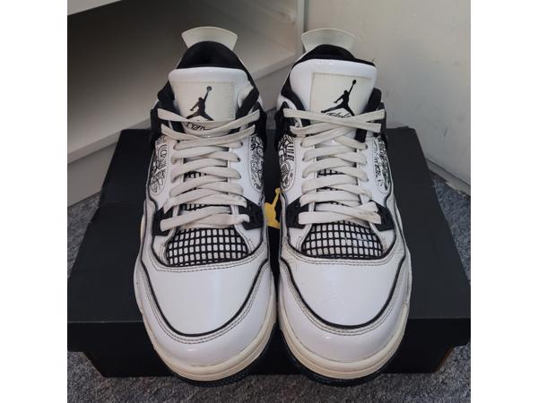 Jordan 4 DIY.