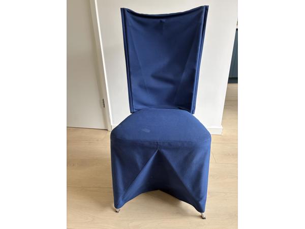 4 bijzondere eetkamerstoelen