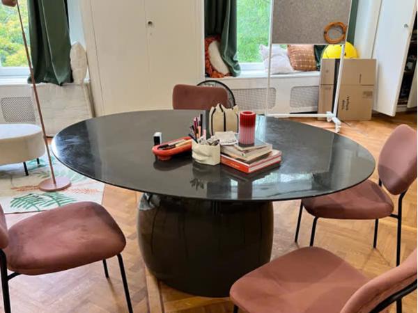 Unieke designtafel van MADE