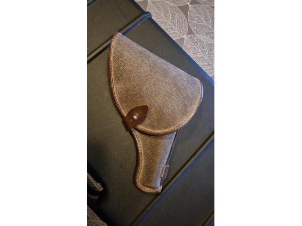 lederen holster (nagant !!!!!)