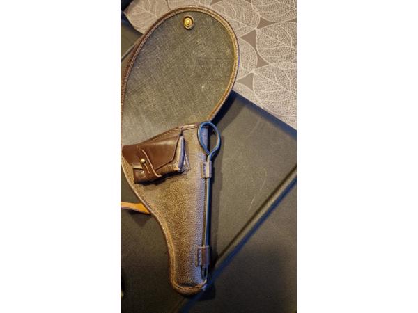 lederen holster (nagant !!!!!)
