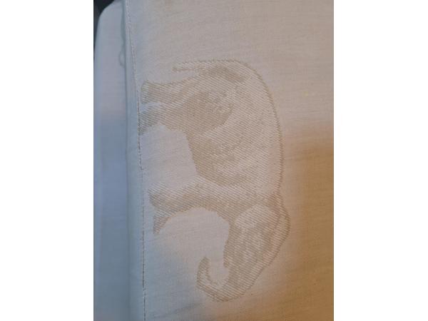 Lichtblauwe comfortabele houten "rokersstoel"