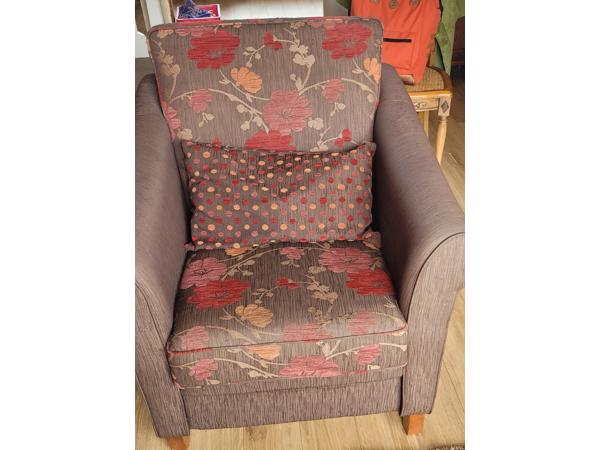 Fauteuil stof +poef en bankstel