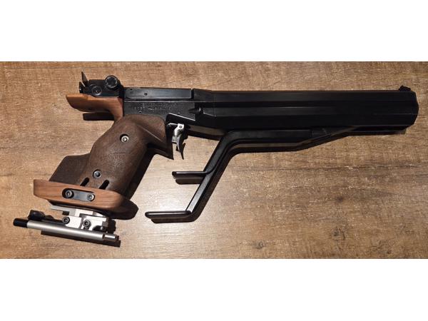 Diverse feinwerkbau wedstrijdpistolen