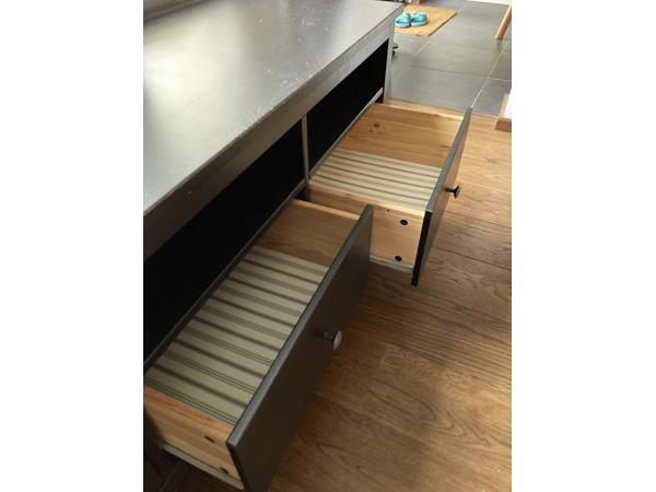 Tv meubel Hemnes zwart 148x57x47cm