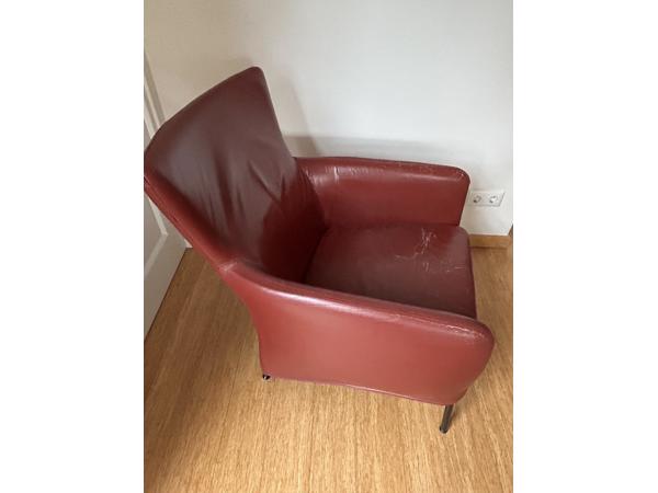 Rode, leren fauteuil