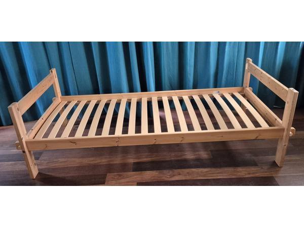 Houten LifeTime bed (200 x 90 cm) + opberglade