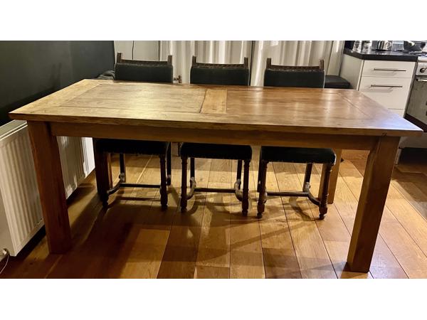 Mooie eikenhouten eettafel 180
