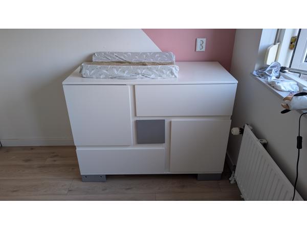 Commode en babybed