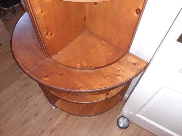 Set grenen hoekkastjes